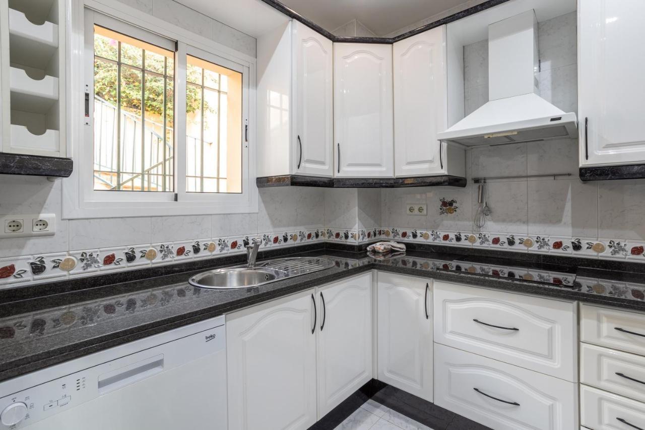 Las Flores 5 - Large Townhouse Nerja Buitenkant foto