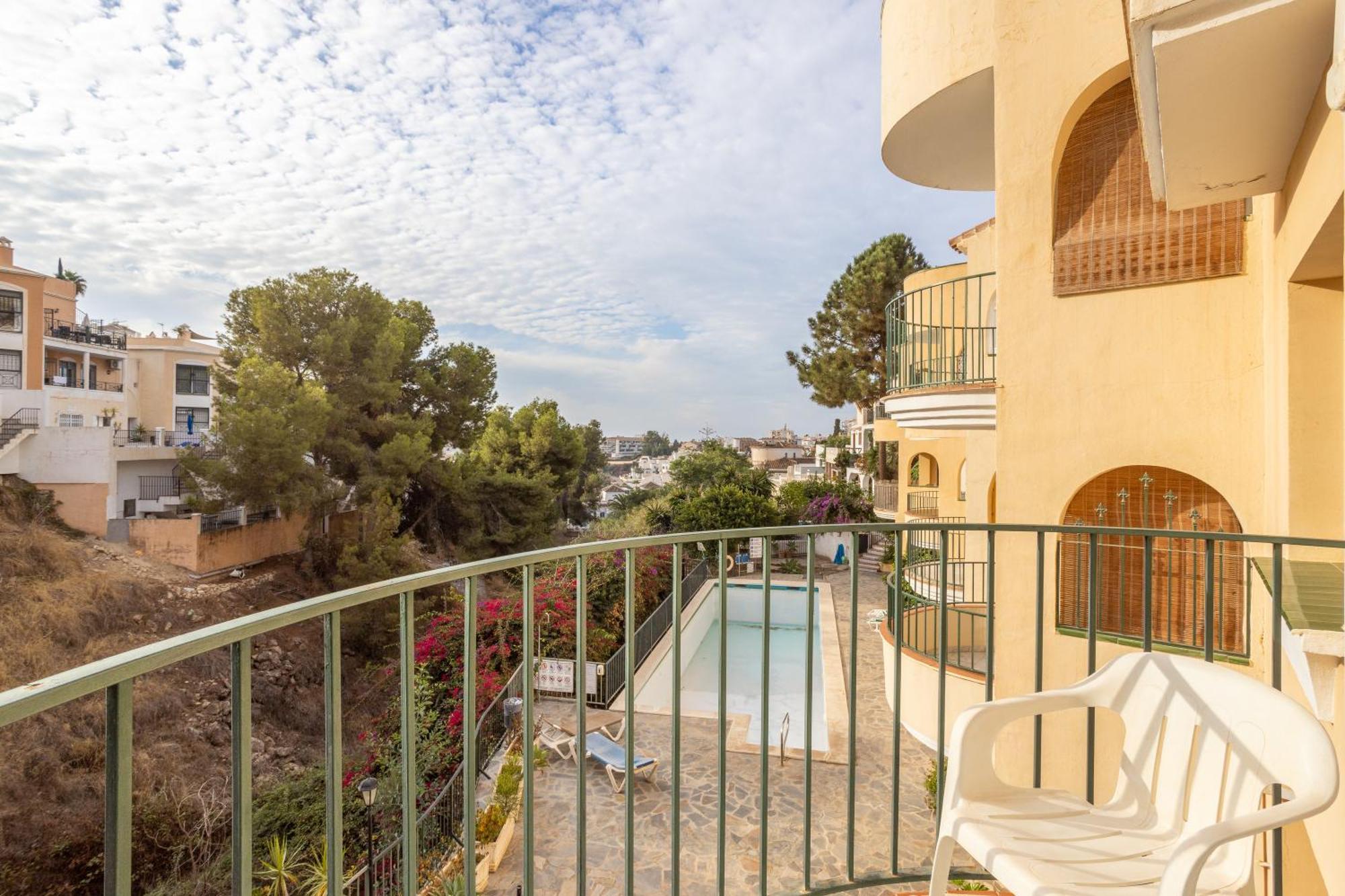 Las Flores 5 - Large Townhouse Nerja Buitenkant foto
